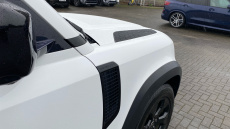 Land Rover Defender 2.0 P300 SE 110 5dr Auto Petrol Estate